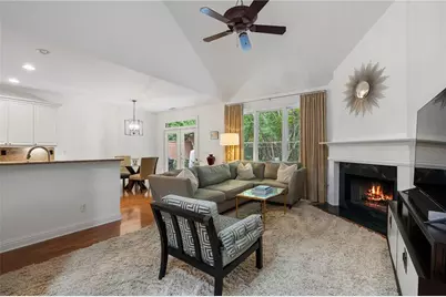 6485 Glen Oaks Lane, Sandy Springs, GA 30328 - Photo 14