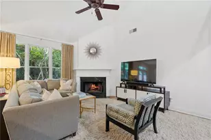 6485 Glen Oaks Ln, Sandy Springs, GA 30328 - Photo 16