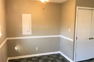 1235 Riverside Dr, Gainesville, GA 30501 - Photo 4