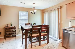 5913 Summerglen Ln, Atlanta, GA 30349 - Photo 4