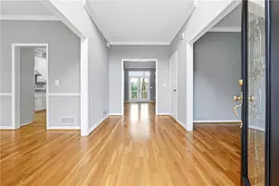 5145 Harbour Ridge Dr, Alpharetta, GA 30005 - Photo 2