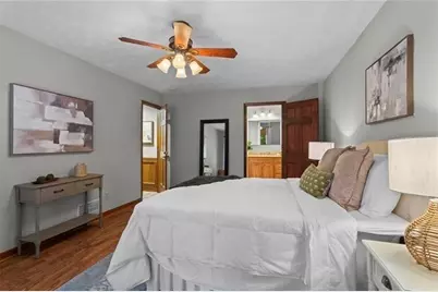 1052 Evelyn Lane SW, Lilburn, GA 30047 - Photo 22