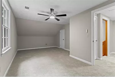 1052 Evelyn Lane SW, Lilburn, GA 30047 - Photo 28