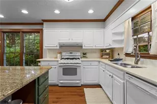 1052 Evelyn Ln SW, Lilburn, GA 30047 - Photo 14