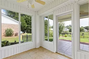 112 Clubhouse Dr, Jefferson, GA 30549 - Photo 32