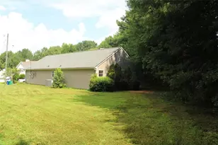 6831 Browns Mill Walk, Lithonia, GA 30038 - Photo 12