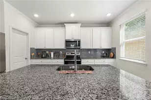 2195 Cormac St, East Point, GA 30344 - Photo 12