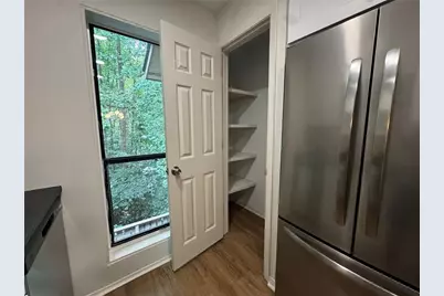 804 Woodcliff Drive, Sandy Springs, GA 30350 - Photo 6