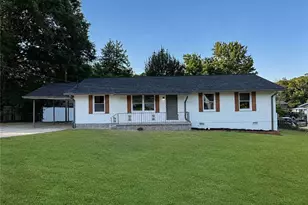 8992 Cornell Dr, Jonesboro, GA 30238 - Photo 2