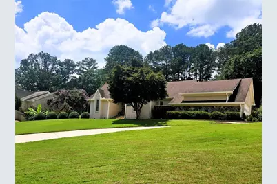 1321 N Brandy Shoals SE, Conyers, GA 30013 - Photo 4