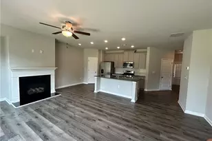 3685 Prospect Point Dr, Gillsville, GA 30566 - Photo 4