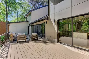 250 Bruton Way, Sandy Springs, GA 30342 - Photo 18