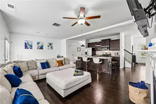 2503 Oakleaf Ridge, Lithonia, GA 30058 - Photo 2