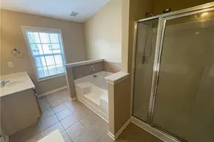 2207 Pebble Beach Dr, Lawrenceville, GA 30043 - Photo 10