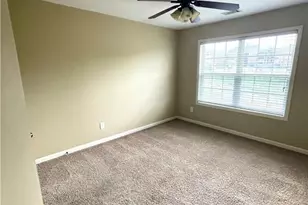 2207 Pebble Beach Dr, Lawrenceville, GA 30043 - Photo 8