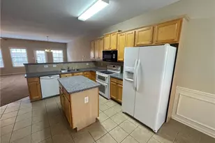 2207 Pebble Beach Dr, Lawrenceville, GA 30043 - Photo 6