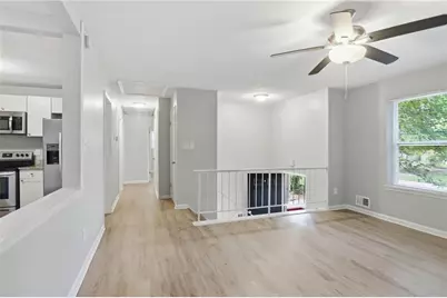 8862 Raven Drive, Jonesboro, GA 30238 - Photo 10