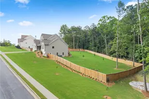 1081 Holly Dr, Loganville, GA 30052 - Photo 28