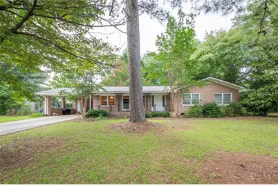 211 Bennett Circle, Carrollton, GA 30117 - Photo 1