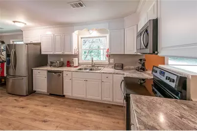211 Bennett Circle, Carrollton, GA 30117 - Photo 6