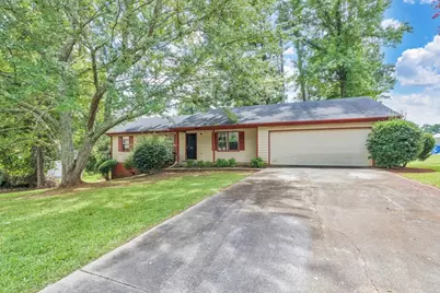 921 Curry Circle SE, Conyers, GA 30094 - Photo 2
