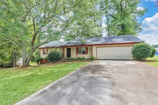 921 Curry Cir SE, Conyers, GA 30094 - Photo 2