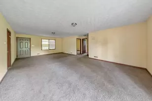 921 Curry Cir SE, Conyers, GA 30094 - Photo 4