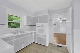 1563 Rockbridge Rd, Stone Mountain, GA 30087 - Photo 6
