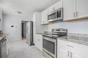 3660 Eagle Woods Cir, Lithonia, GA 30038 - Photo 4