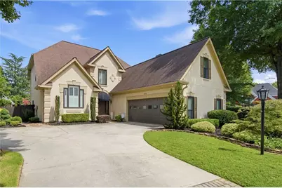 303 Declaire Way NE, Marietta, GA 30067 - Photo 2