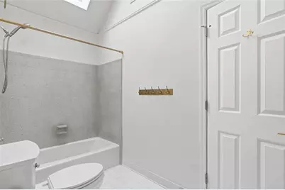 181 W Lake Drive, Roswell, GA 30075 - Photo 36