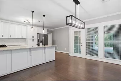 181 W Lake Drive, Roswell, GA 30075 - Photo 16