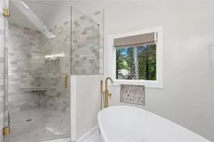 181 W Lake Dr, Roswell, GA 30075 - Photo 32