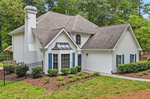 181 W Lake Dr, Roswell, GA 30075 - Photo 2