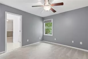 181 W Lake Dr, Roswell, GA 30075 - Photo 34