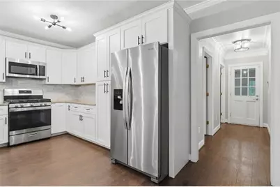 181 W Lake Drive, Roswell, GA 30075 - Photo 14