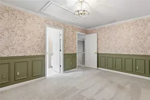 181 W Lake Dr, Roswell, GA 30075 - Photo 38