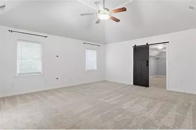 181 W Lake Drive, Roswell, GA 30075 - Photo 22