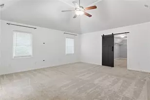 181 W Lake Dr, Roswell, GA 30075 - Photo 22