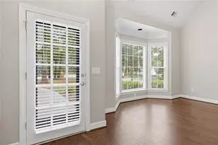 181 W Lake Dr, Roswell, GA 30075 - Photo 6