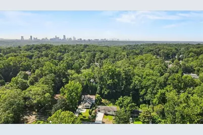 31 W Belle Isle Road, Sandy Springs, GA 30342 - Photo 28