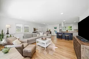 31 W Belle Isle Rd, Sandy Springs, GA 30342 - Photo 2