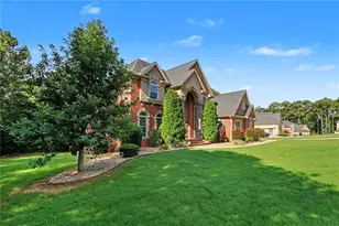 1825 Regents Way, Conyers, GA 30094 - Photo 4