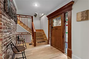 1890 Spalding Dr, Sandy Springs, GA 30350 - Photo 6