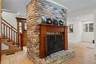 1890 Spalding Dr, Sandy Springs, GA 30350 - Photo 20