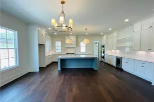 212 Suwanee Ave, Suwanee, GA 30024 - Photo 4