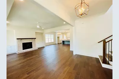 212 Suwanee Avenue, Suwanee, GA 30024 - Photo 2
