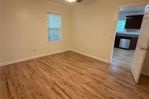 637 Parkdale Dr, Scottdale, GA 30079 - Photo 4
