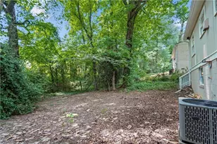 3560 Fairlane Dr NW, Atlanta, GA 30331 - Photo 38