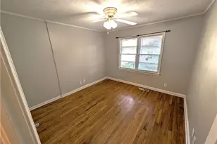 2641 Acadia St, Atlanta, GA 30344 - Photo 8